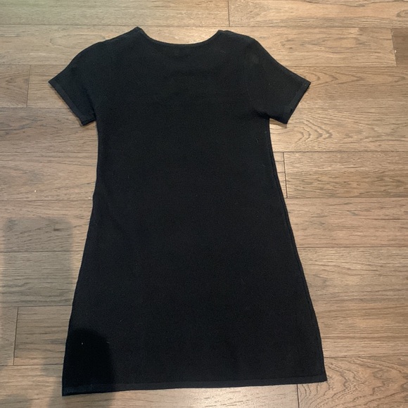 Black fitted sweater mini-dress by Olivaceous. Size M - Picture 3 of 3
